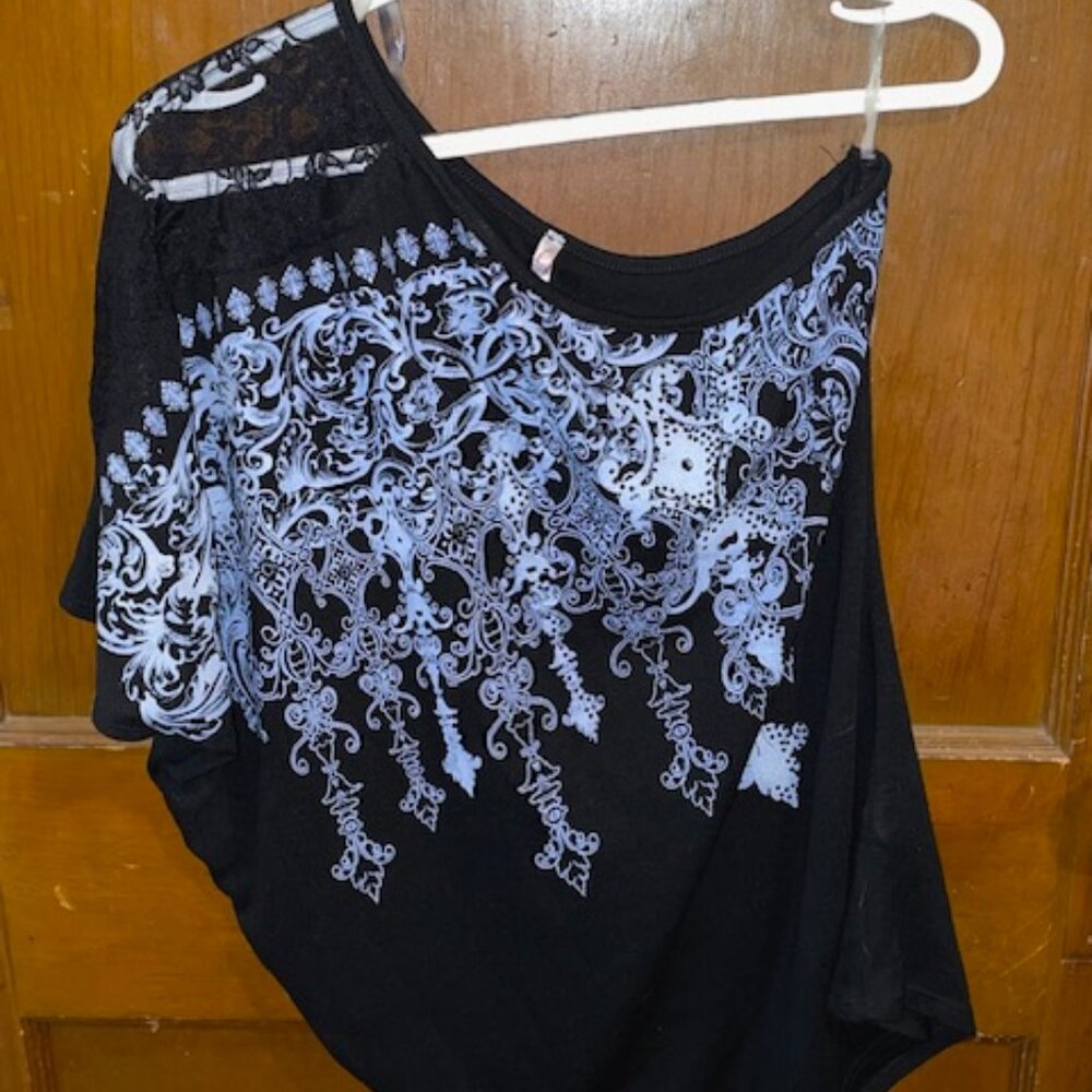 Umgee One Shoulder Shirt